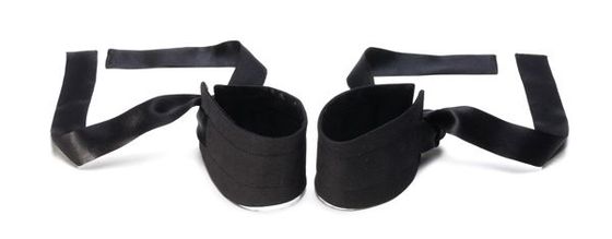 LELO-Silk-Cuffs-black-contents.jpg